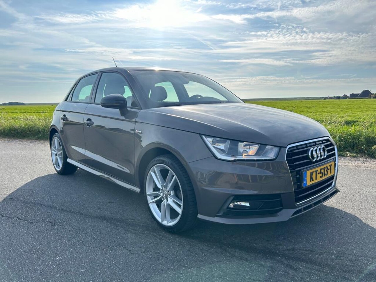 Audi A1 Sportback - 1.0 TFSI Adrenalin 1.0 TFSI Adrenalin - AutoWereld.nl