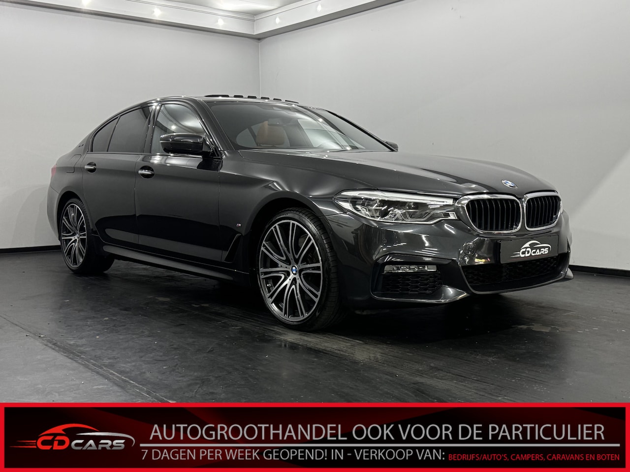 BMW 5-serie - 530e M sport iPerformance High Executive Leder, Navi, Camera, Schuifdak, Sfeerverlichting, - AutoWereld.nl