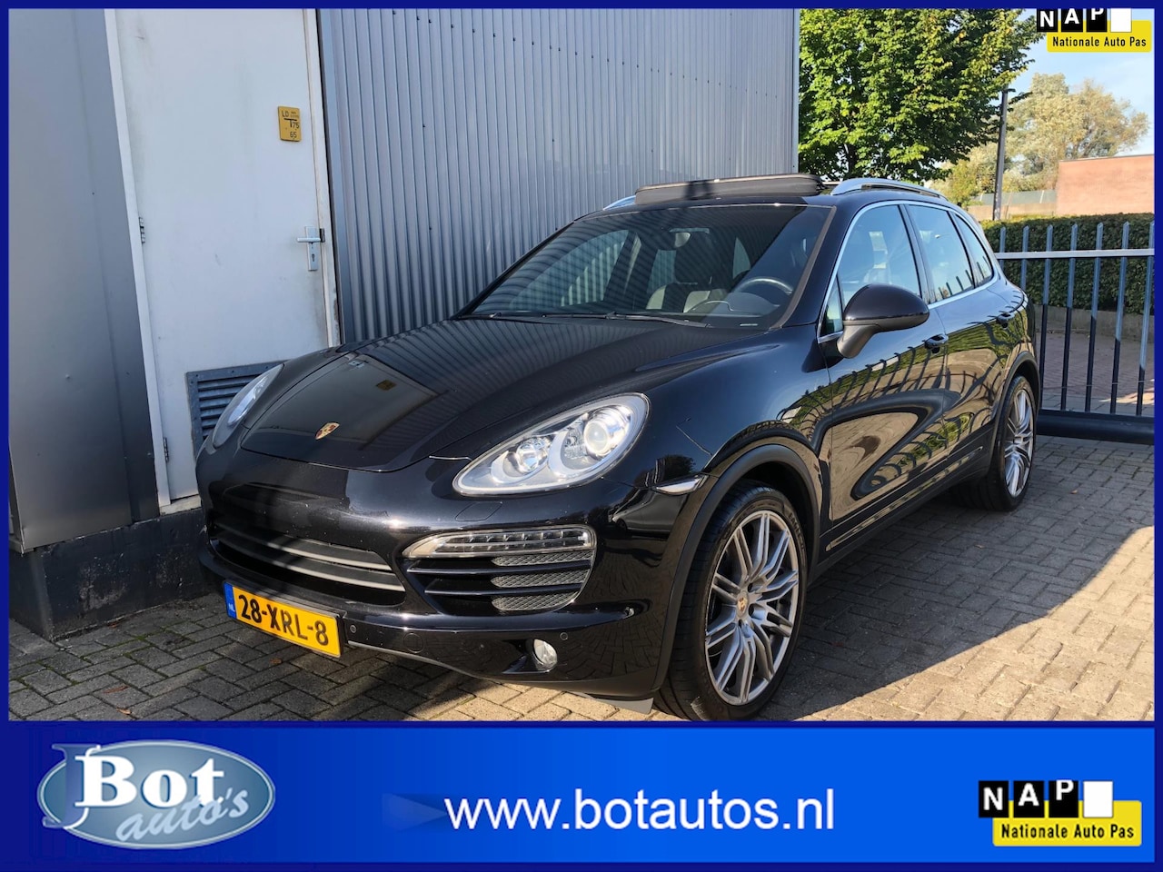 Porsche Cayenne - 3.6 / SCHUIFDAK / ORIG. NED./ LEDER / NAVIGATIE / XENON / CRUISE / STOELVERWARMING - AutoWereld.nl