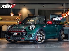 MINI Cabrio - 2.0 John Cooper Works Chili, 231 PK, JCW/Exhaust, Adapt. Cruise/Control, Camera, 18''/OZ/W