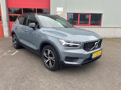 Volvo XC40 - 2.0 T5 AWD R-Design