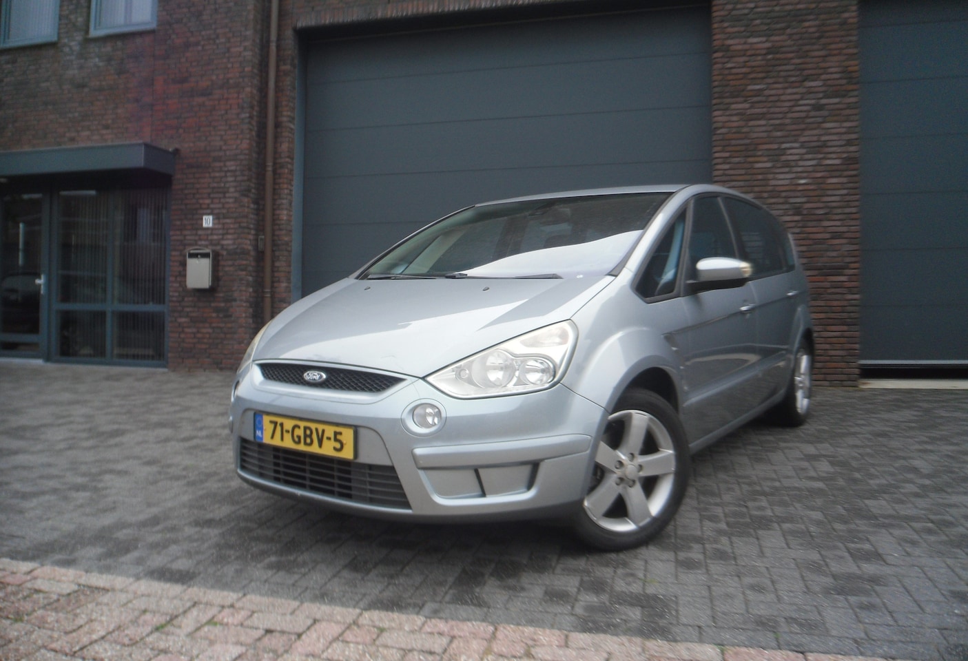 Ford S-Max - 2.0-16V 7 Persoons LM velgen APK 30-05-2025 - AutoWereld.nl