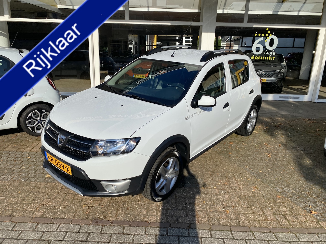 Dacia Sandero Stepway - 0.9 TCe S&S Lauréate Navigatie full map Parkeersensoren Airco - AutoWereld.nl