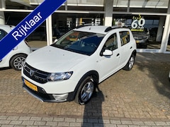 Dacia Sandero Stepway - 0.9 TCe S&S Lauréate Navigatie full map Parkeersensoren Airco