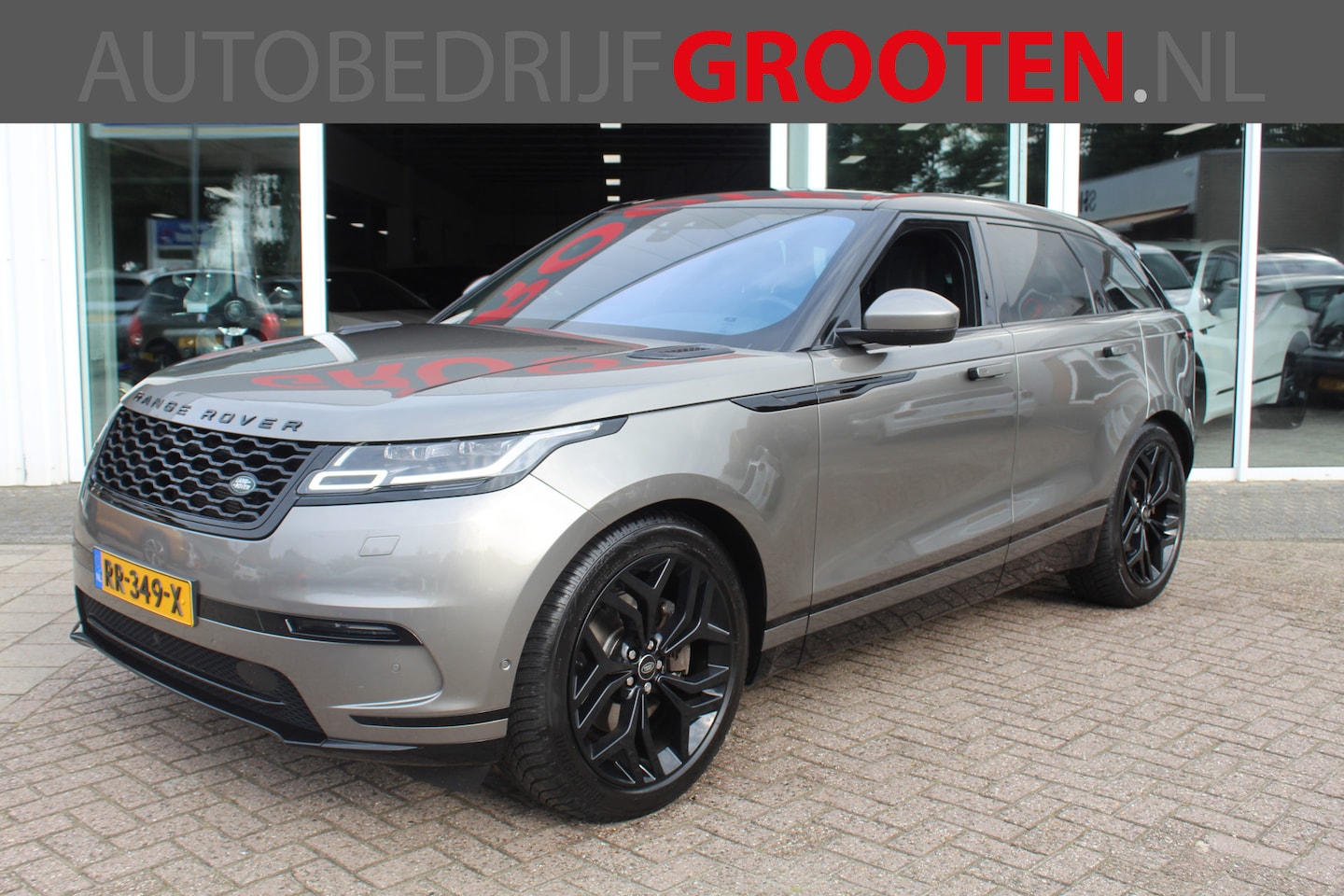 Land Rover Range Rover Velar - 3.0 V6 AWD R-Dynamic HSE 3.0 V6 AWD R-Dynamic HSE - AutoWereld.nl