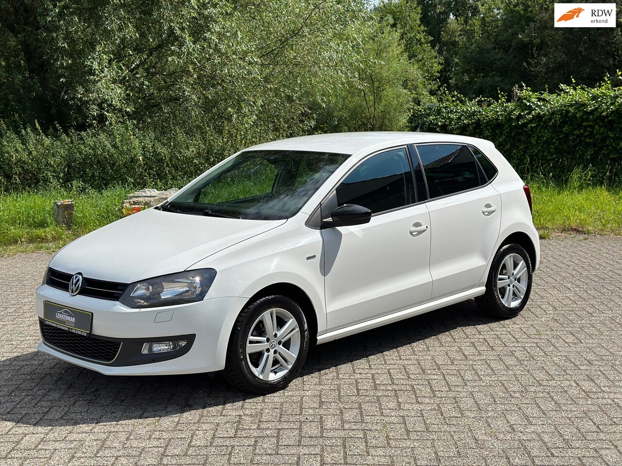 Volkswagen Polo - 1.2 High Line CRUISE I PDC I CLIMA I STOELVERW, I KETTING NEW - AutoWereld.nl