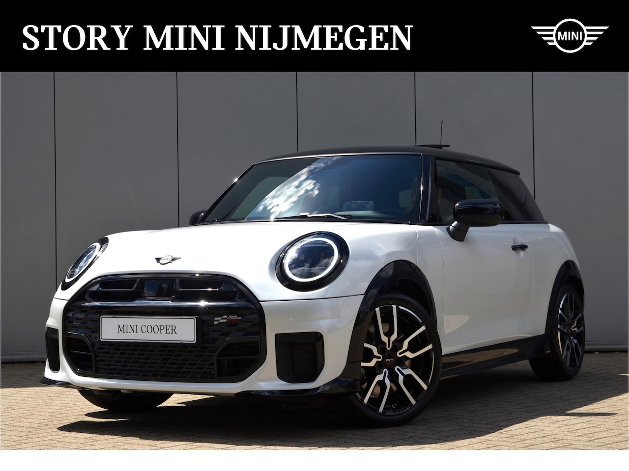 MINI Cooper S - Hatchback Automaat / JCW / Pakket M / 18 inch JCW Lap Spoke 2-tone - AutoWereld.nl