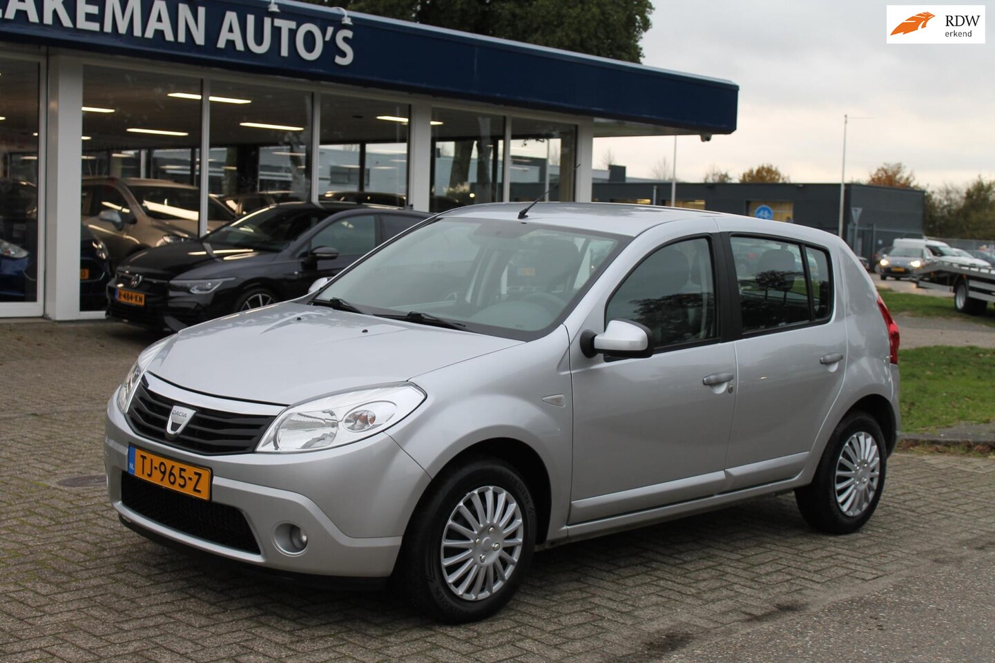 Dacia Sandero - 1.6 Ambiance Huurkoop Inruil Service Garantie Apk Rijklaar ! - AutoWereld.nl