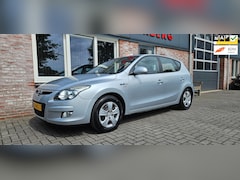 Hyundai i30 - 1.6i Blue Dynamic Trekhaak Airco/Clima Trekhaak Nette Auto