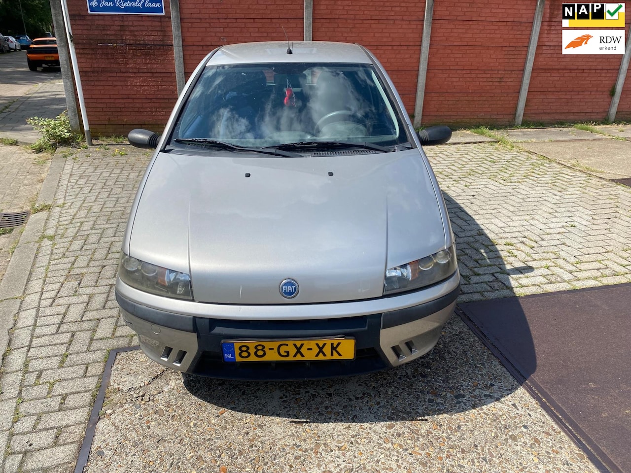 Fiat Punto - 1.2-16V ELX Speedgear automaat - AutoWereld.nl