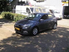 Hyundai i20 - 1.0 T-GDI Comfort 134 d km nap airco achteruitrijcamera nieuwe apk