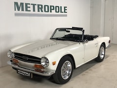 Triumph TR6 - Cabriolet M0902