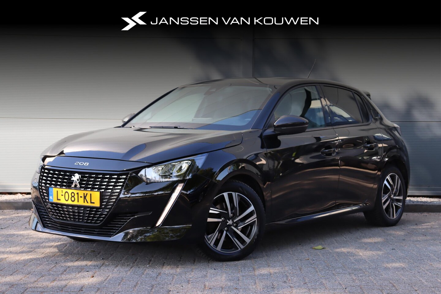 Peugeot 208 - 1.2 PureTech Allure Automaat Navigatie Clima Apple Carplay - AutoWereld.nl