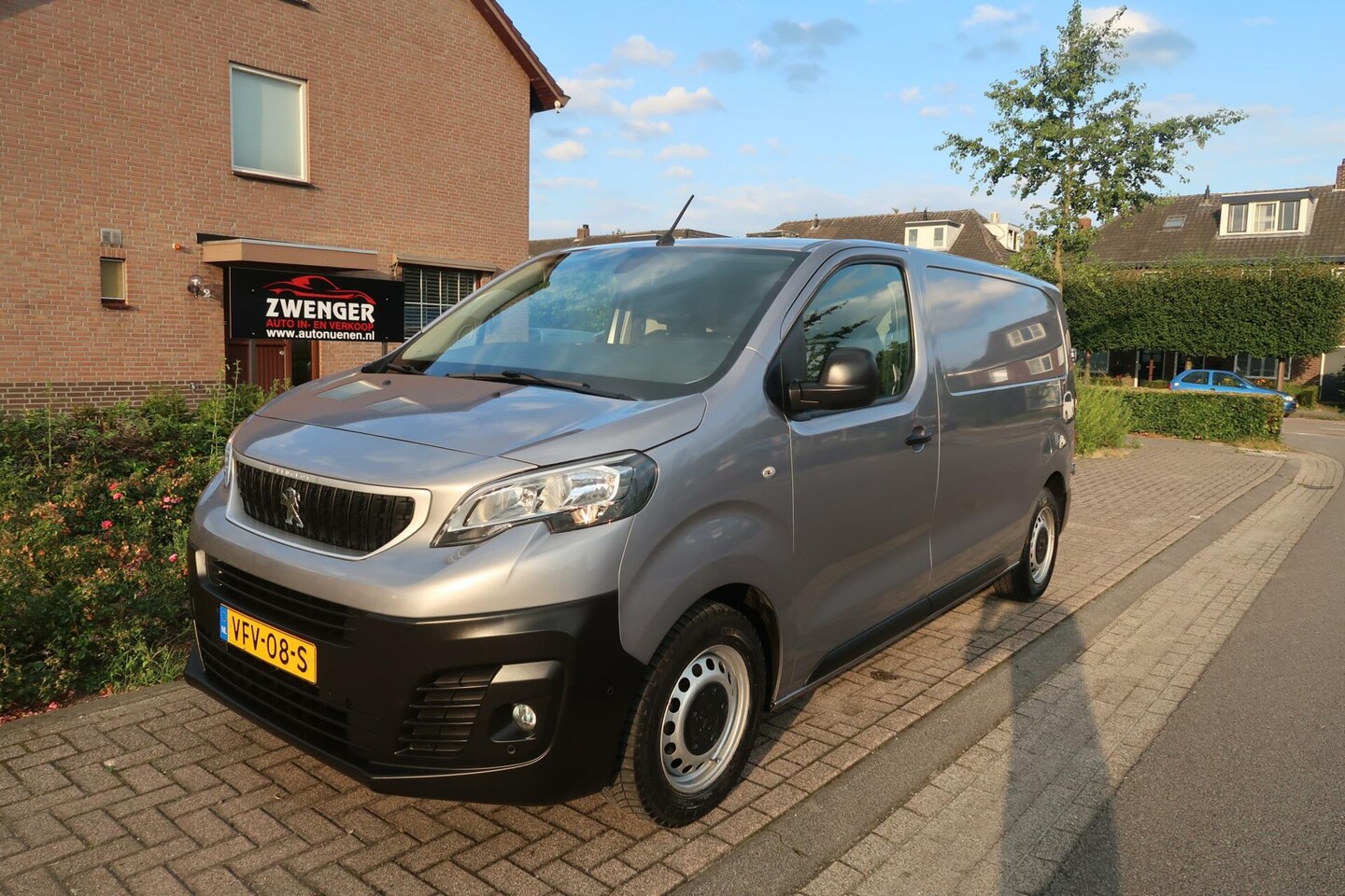 Peugeot Expert - Bestel 1.5 BlueHDI NAVIGATIE|DODEHOEK|CARPLAY|CAMERA|AIRCO|DEALER ONDERHOUDEN - AutoWereld.nl