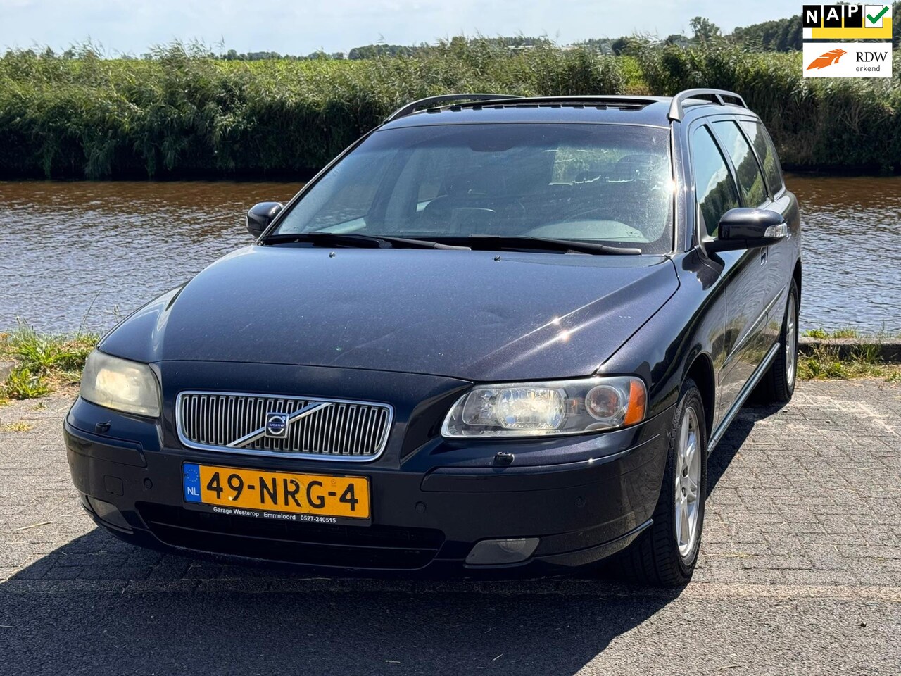 Volvo V70 - 2.4 D5 Edition 2.4 D5 Edition - AutoWereld.nl