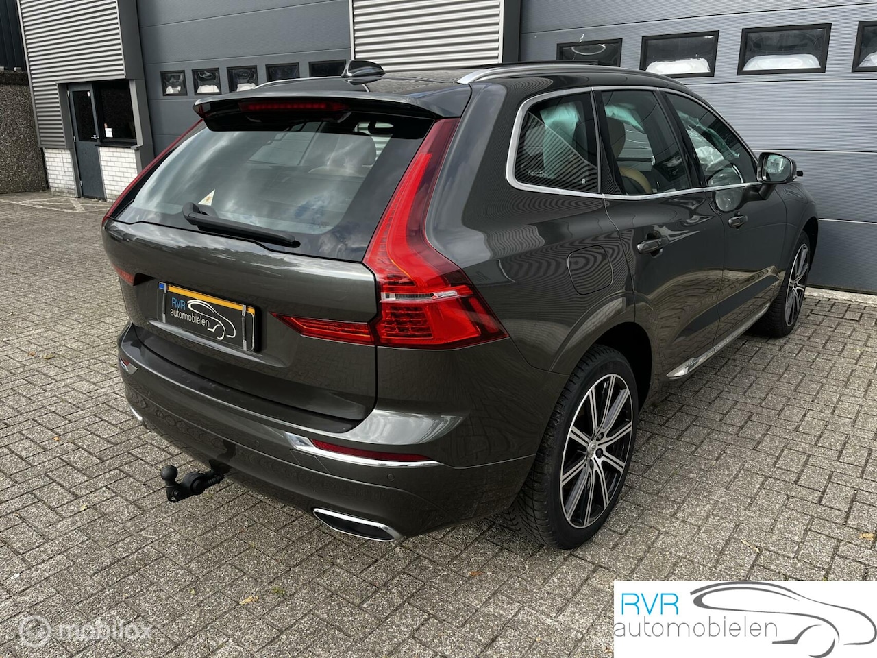 Volvo XC60 - 2.0 T5 PANODAK / LEER / XENON / SCHADE - AutoWereld.nl