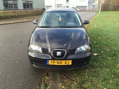 Seat Ibiza - 1.4-16V Signo Auto rijd en schakelt perfect