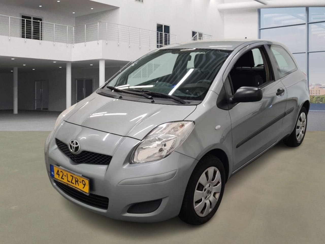 Toyota Yaris - Eerste Eigenaar!! 1.3 VVTi Comfort - AutoWereld.nl