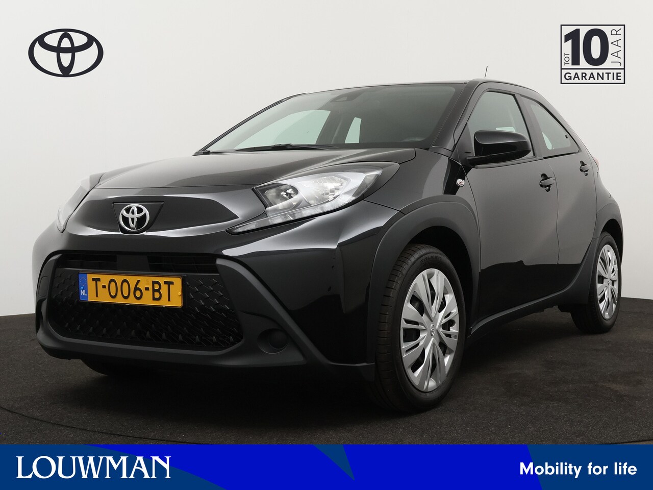 Toyota Aygo X - 1.0 VVT-i MT play 1.0 VVT-i MT play - AutoWereld.nl