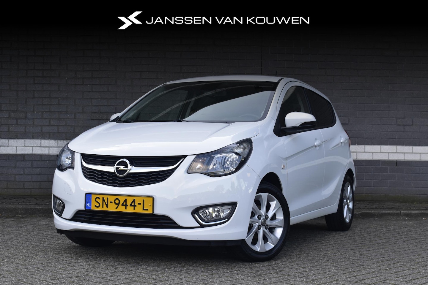 Opel Karl - 1.0 ecoFLEX Innovation / Carplay / Stoelverwarming / Stuurverwarming / Parkeersensoren - AutoWereld.nl