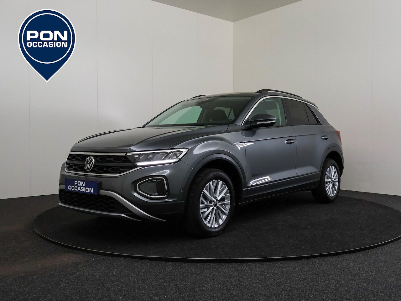 Volkswagen T-Roc - 1.0 TSI 110 PK Life 75 Edition | Apple CarPlay | Active Info Display | Getint Glas | LED | - AutoWereld.nl