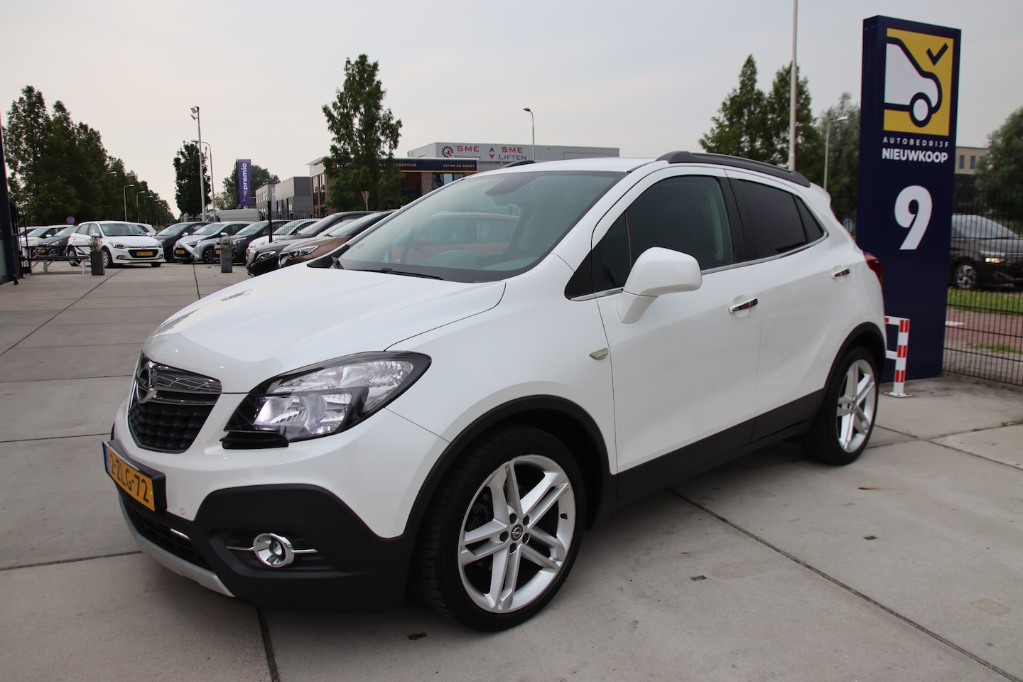 Opel Mokka - 1.4 T Cosmo + Cosmo+, Navigatie-, Winter pakket! BOMVOL! ZOMER SALE! - AutoWereld.nl