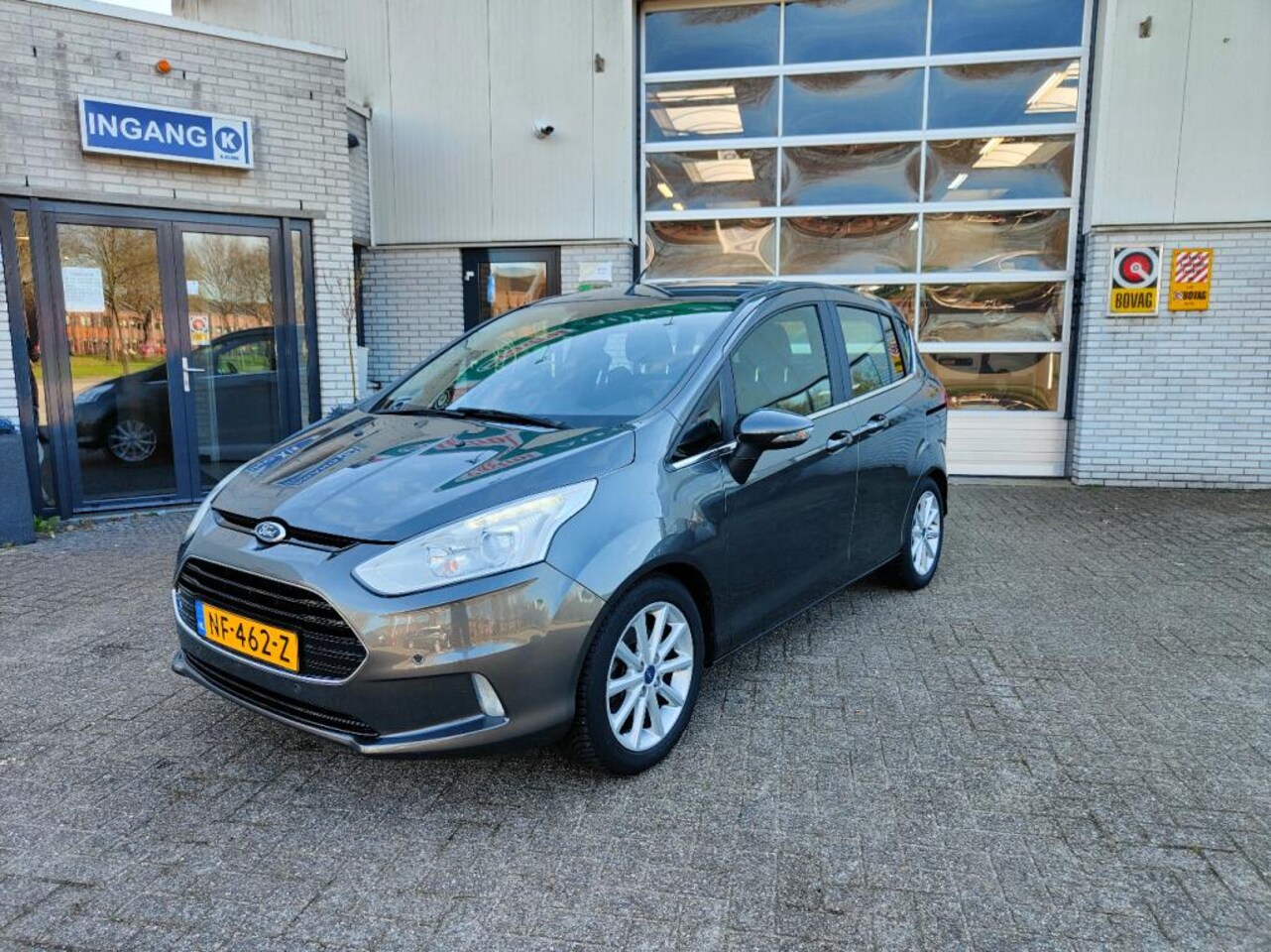 Ford B-Max - 1.0 EcoBoost 100pk Titanium | Trekhaak | Verw voorruit | Achteruitrij camera - AutoWereld.nl