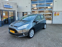 Ford B-Max - 1.0 EcoBoost 100pk Titanium | Trekhaak | Verw voorruit | Achteruitrij camera