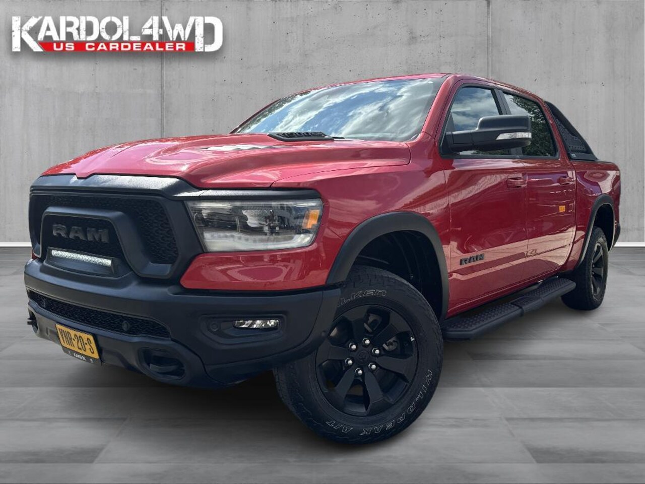 Dodge Ram 1500 - 5.7 V8 Crew Cab 5'7 REBEL | Panoramadak/kantelschuif | Luchtvering | Multifunctione tailga - AutoWereld.nl