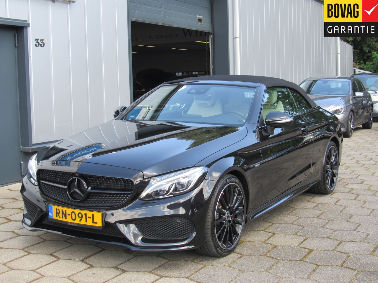 Mercedes-Benz C-klasse Cabrio - 200 Night Edition AMG Line - AutoWereld.nl