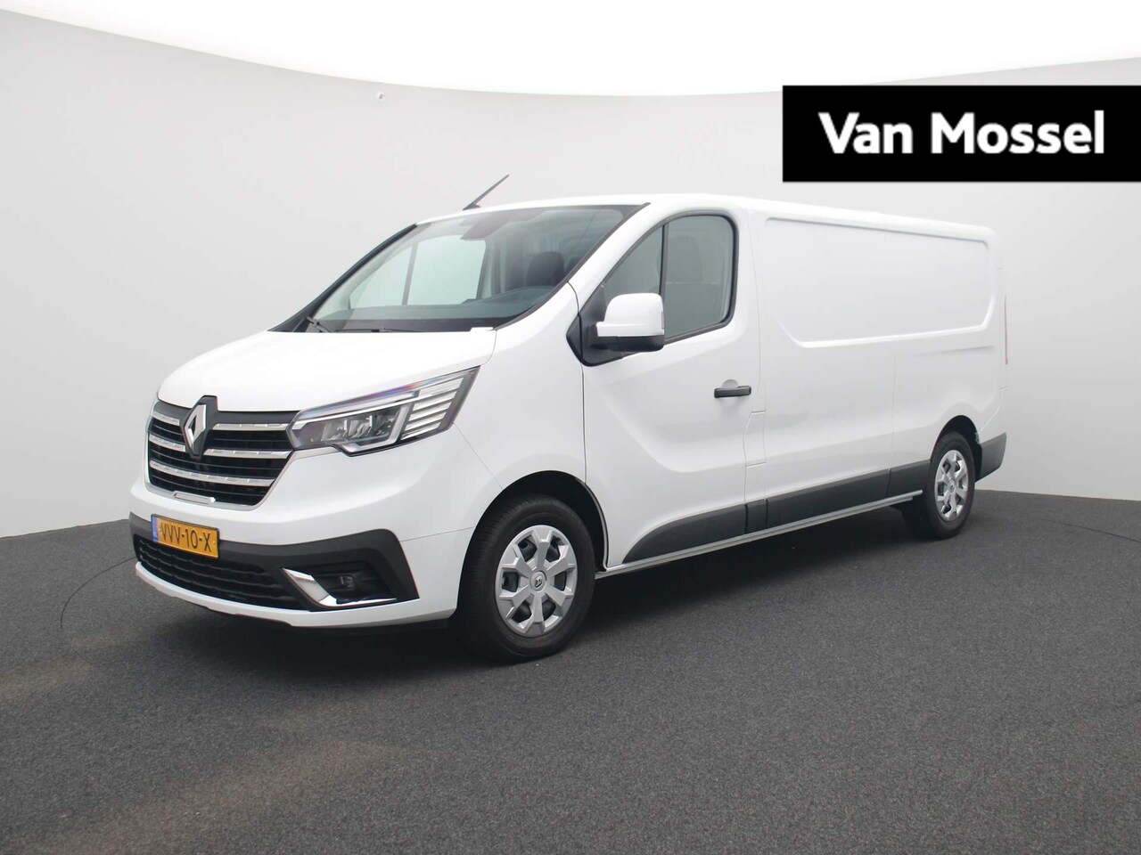 Renault Trafic - 2.0 dCi 130 T30 L2H1 Work Edition | Airco | LED | PDC | Zijschuifdeur | - AutoWereld.nl