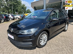 Volkswagen Touran - 2.0 TDI SCR Comf, Automaat, Apple carplay, Navi, Cruise, etc