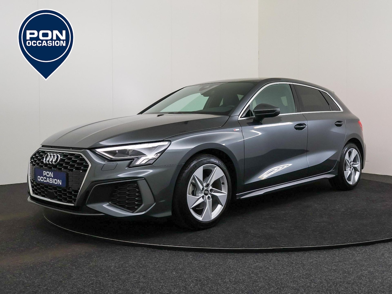 Audi A3 Sportback - 30 TFSI S edition | S-Line | Apple CarPlay | Getint Glas | - AutoWereld.nl