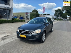 Volvo XC60 - 2.4D Kinetic AUTOMAAT/NAVI/EX BPM