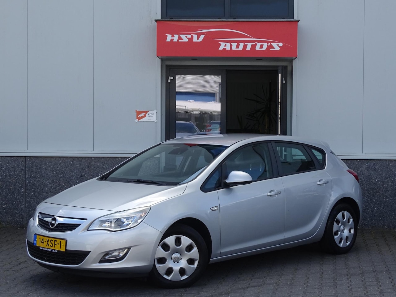 Opel Astra - 1.4 Turbo Edition airco cruise 4-deurs - AutoWereld.nl