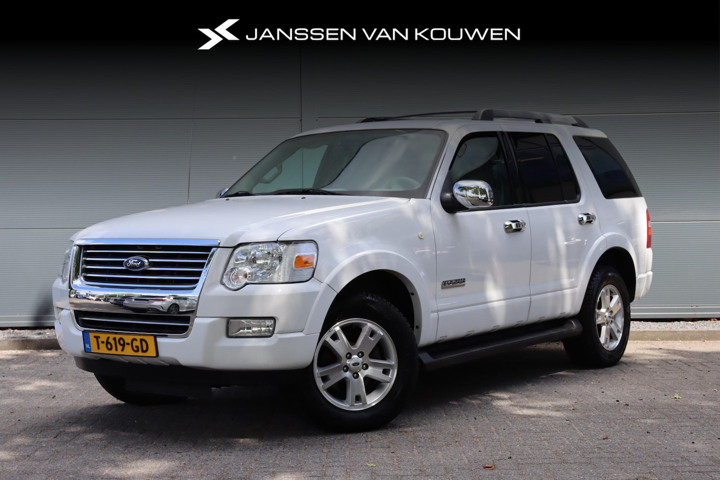 Ford Explorer - 4.0 V6 / 7-Persoons / Automaat / Youngtimer - AutoWereld.nl