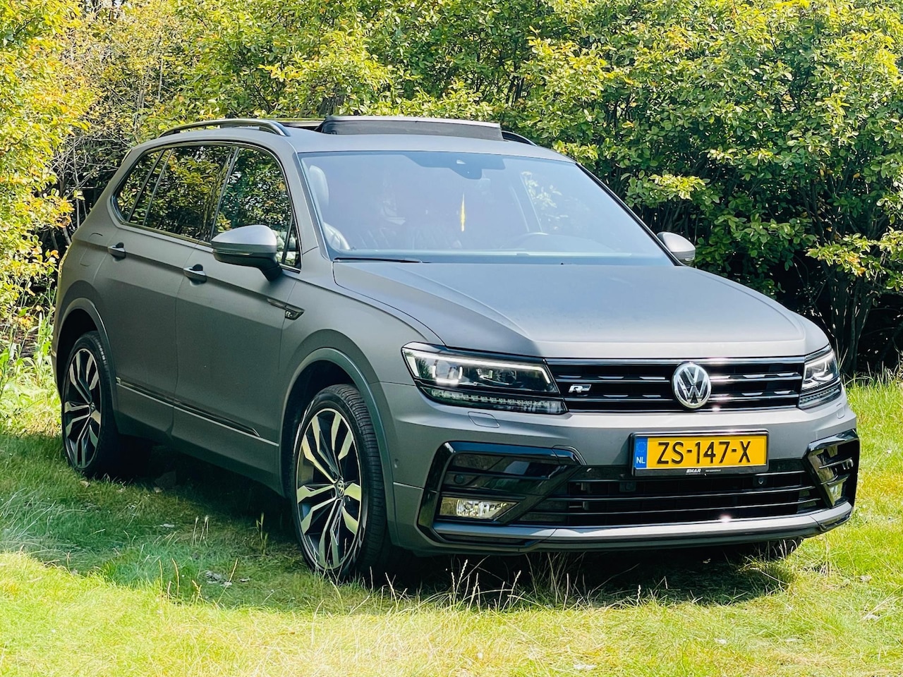 Volkswagen Tiguan Allspace - 1.5 TSI Highline Business R 7p/NL Auto/Leer/Pano - AutoWereld.nl