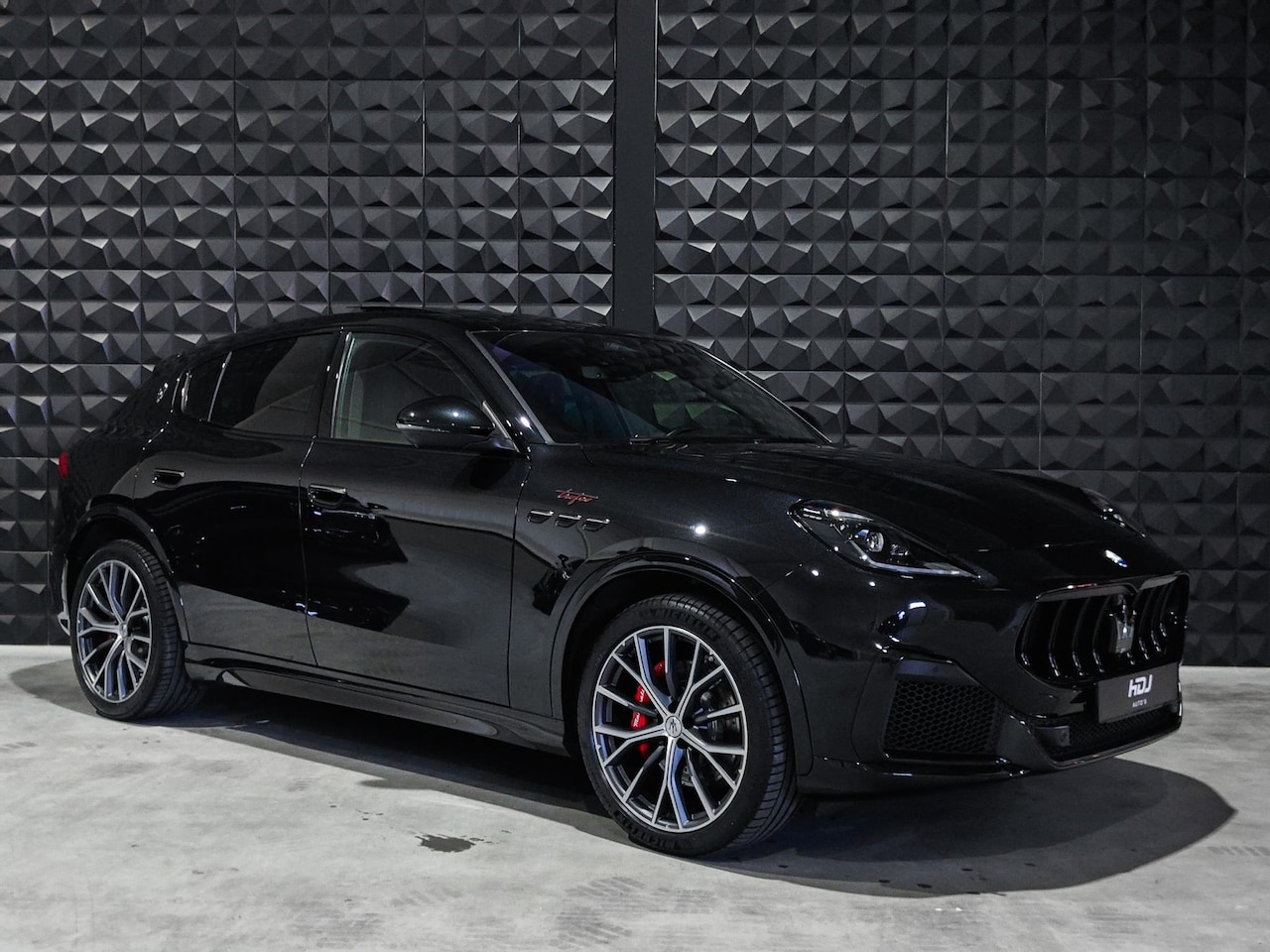 Maserati Grecale - 3.0 V6 Trofeo 530pk | Nw. staat | VOL! | Fabr. Gar. | - AutoWereld.nl