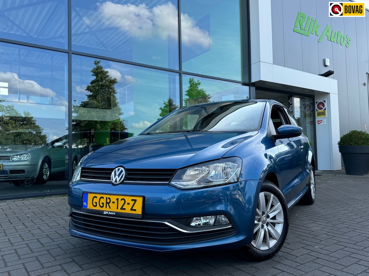 Volkswagen Polo - 1.2 TSI Comfortline * Stoelverwarming * PDC 2X - AutoWereld.nl