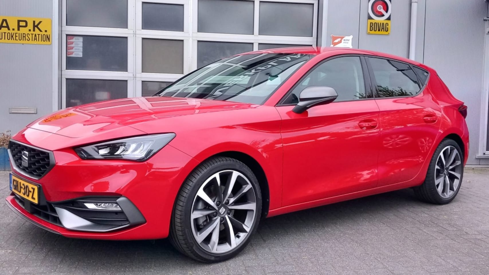 Seat Leon - 1.5 eTSI FR Business Intense *Led *virtual*Dsg* - AutoWereld.nl