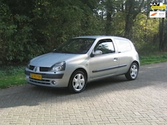 Renault Clio - 1.6-16V Dynamique (bj 2001) AIRCO / TREKHAAK