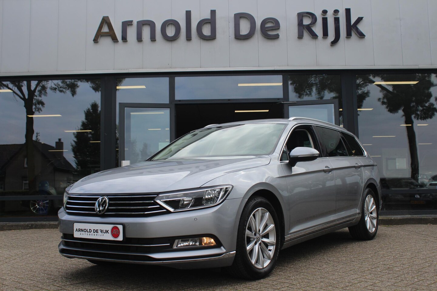 Volkswagen Passat Variant - 1.5 TSI Highline 1.5 TSI Highline - AutoWereld.nl