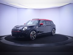 MINI Clubman - 2.0JCW 306Pk ALL4 Chili PANO/HARMAN KARDON/CAMERA/CARPLAY/STOELVERW./NAVI/CRUISE/LMV 19''