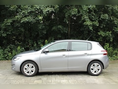 Peugeot 308 - 1.2 e-THP Blue Lease