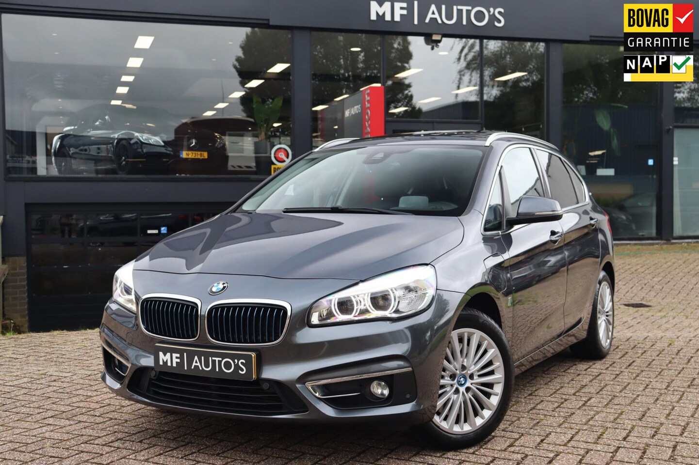 BMW 2-serie Active Tourer - 225xe iPerformance Plugin|Pano|HUD|Camera|LED|Clima - AutoWereld.nl