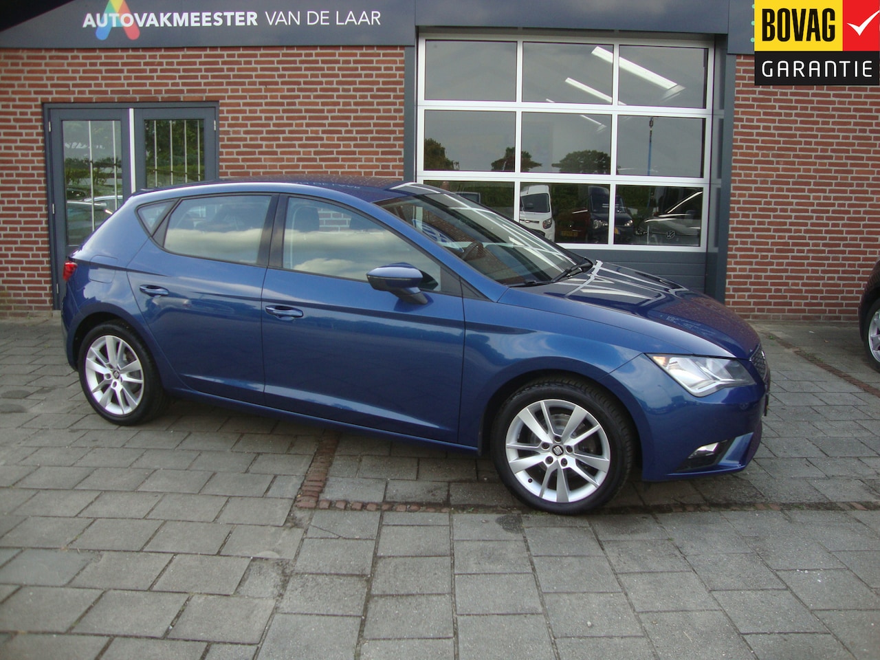 Seat Leon - 1.4 TSI Style 92kw ( Cruise Control, Parkeersensoren voor en achter) RIJKLAARPRIJS! - AutoWereld.nl