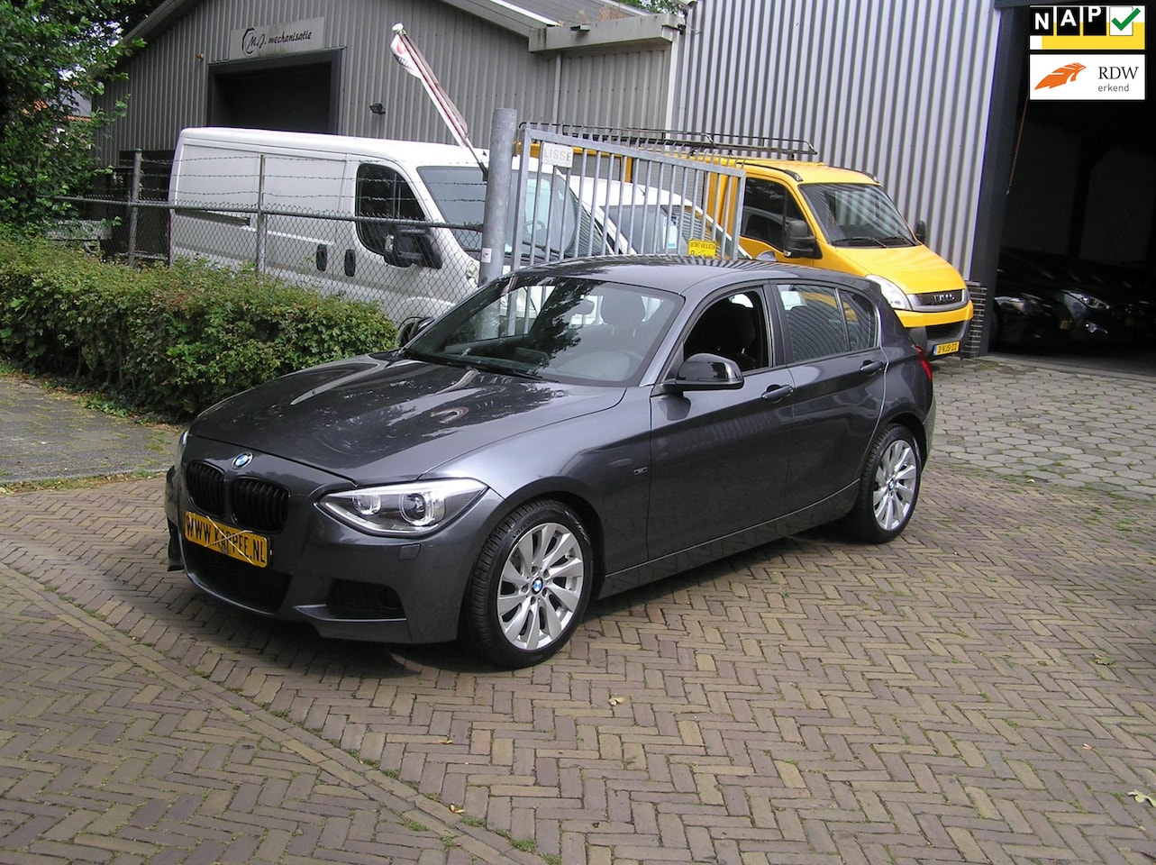 BMW 1-serie - 116i Business+ 150 d km nap airco navi apk - AutoWereld.nl