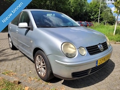 Volkswagen Polo - 1.4-16V