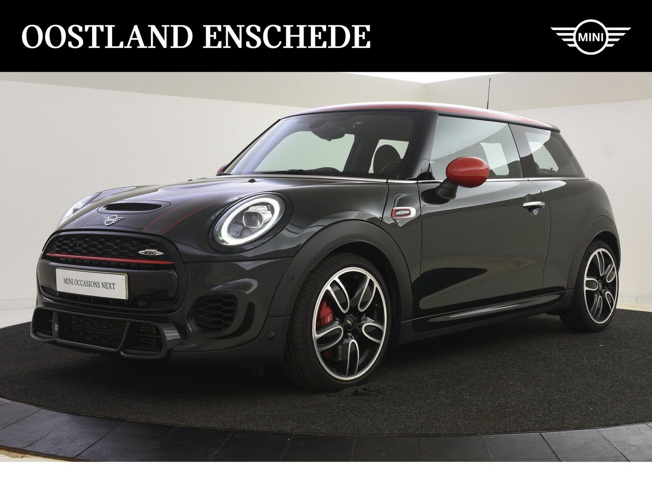 MINI John Cooper Works - Hatchback JCW Chili Automaat / Achteruitrijcamera / JCW Sportstoelen / Comfort Access / LE - AutoWereld.nl