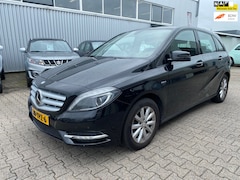 Mercedes-Benz B-klasse - 180 Ambition / Navi / Clima / Cruise / Trekhaak